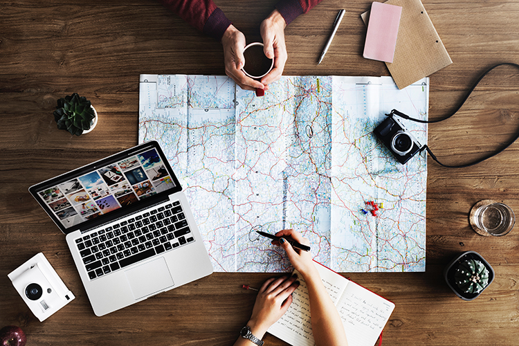 Choosing the Right Career Path: Government Jobs or Private Jobs
